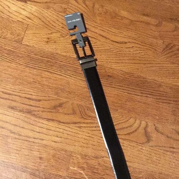 Brand new authentic Van Heussen belt. (Reversible) - Picture 4 of 6